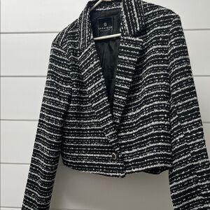 Bagatelle Women's Black and White Textured Blazer